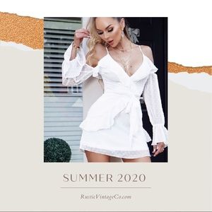 ✨White Cold Shoulder Dress✨